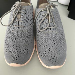 Women’s Cole Haan ZeroGrand Wingtip, Oxford Grey/Pink size 9.5- used once.